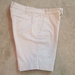 Dockers women's khaki bermuda shorts Size 12